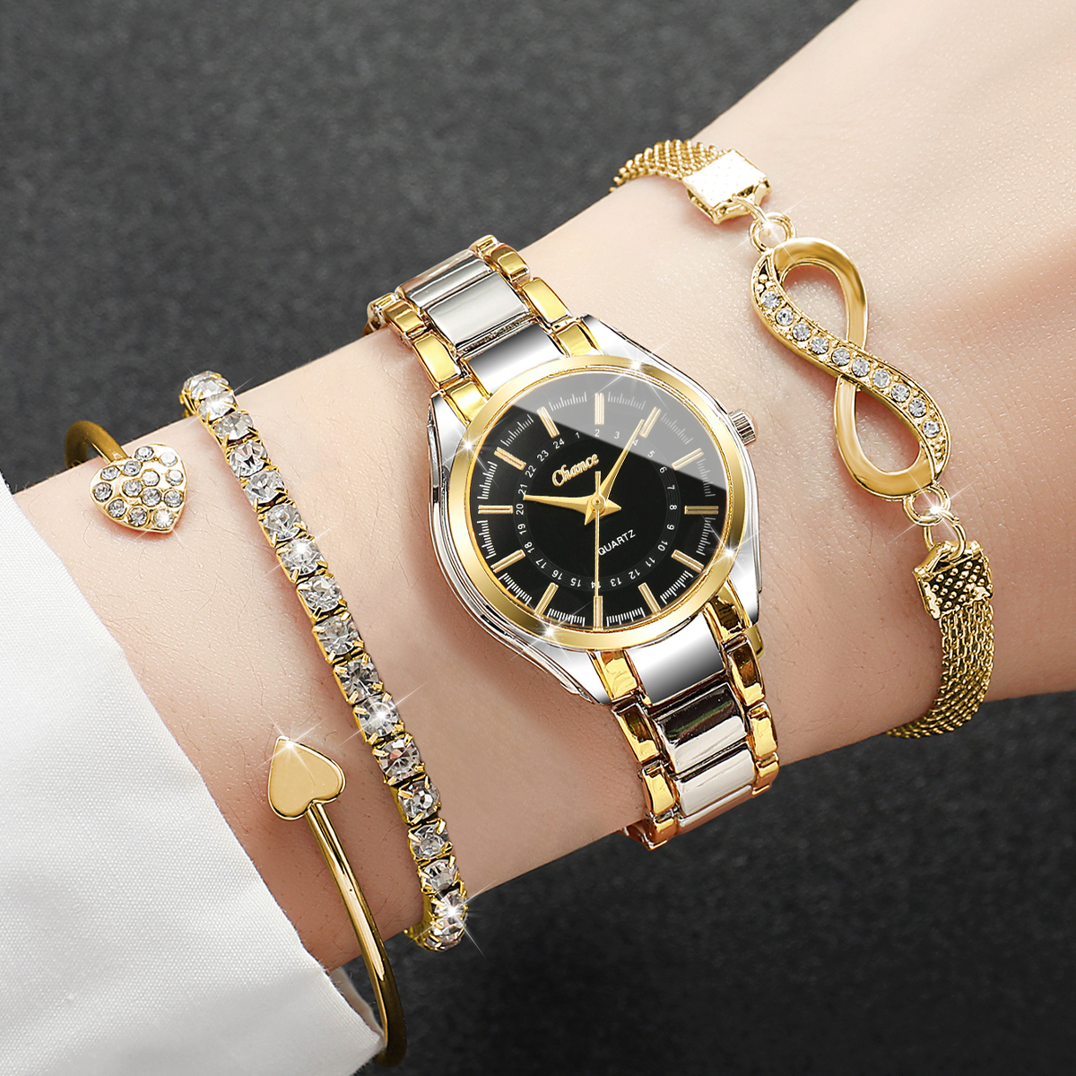 4PCS Elegant Women Watches Bra - Luxury Watch Packaging Box recension och pris