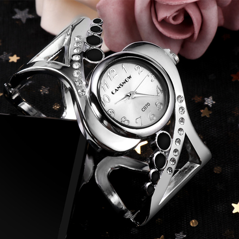 Women Bangle Wristwatch Crysta - Luxury Watch Girl recension och pris