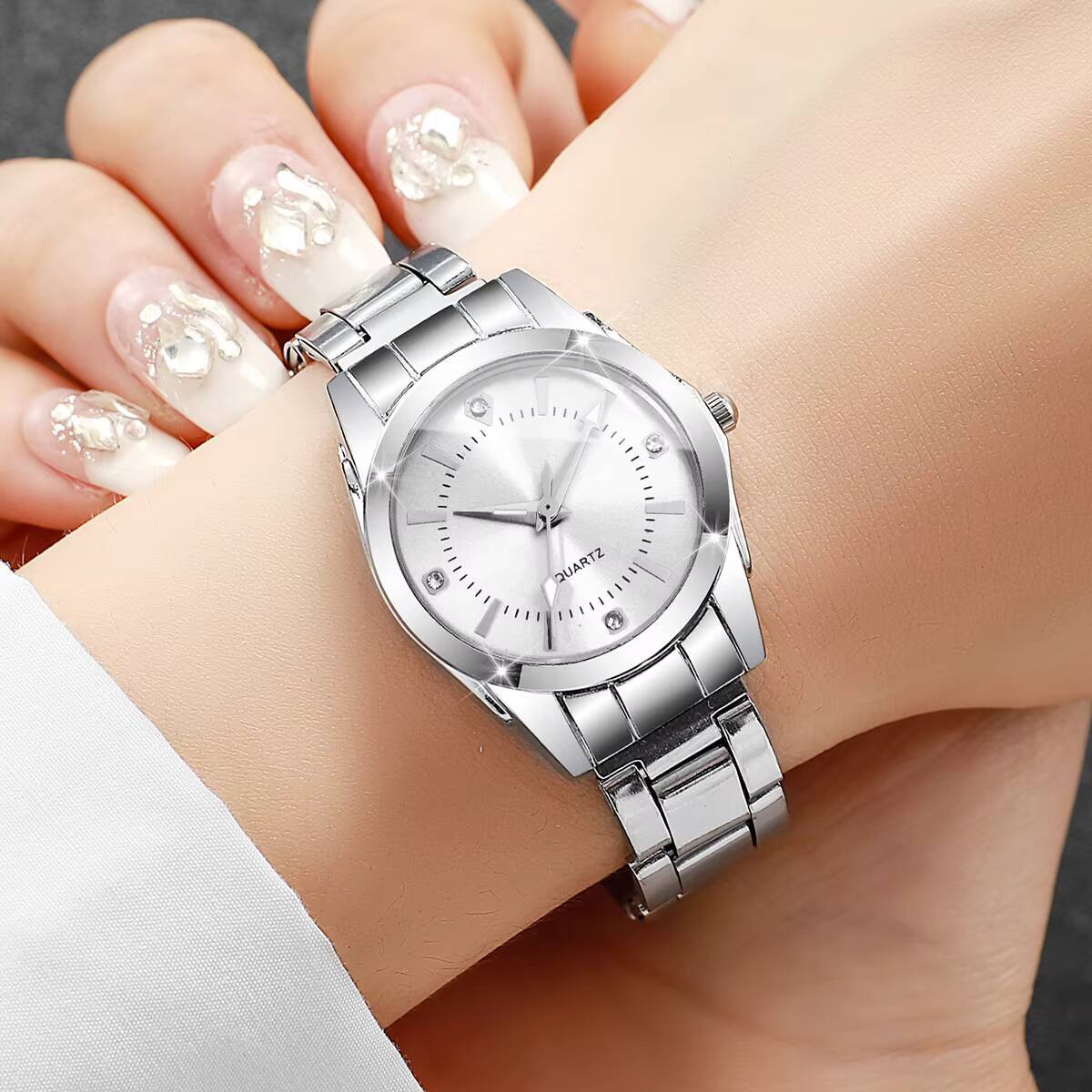 Luxury Rhinestone Women Watche - Luxury Watch Packaging Box recension och pris