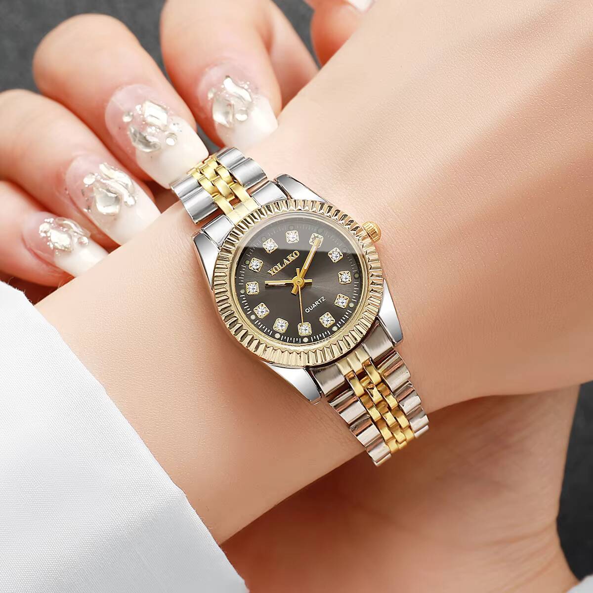 Fashion Rhinestone Women Quart - Luxury Watch Packaging Box recension och pris